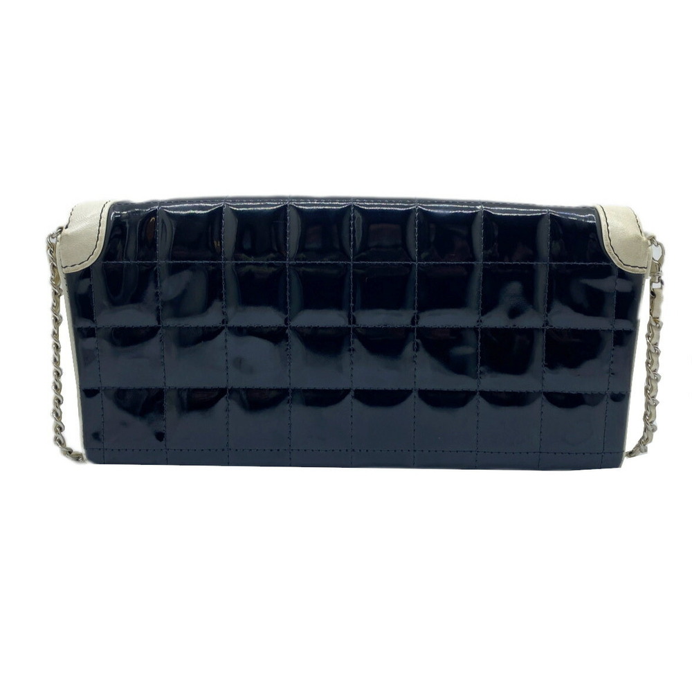 Chanel Shoulder Patent Vernis Enamel White Black Bag Chain Chocobar One Leather